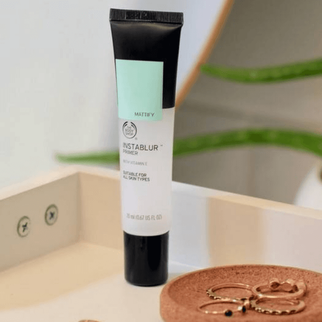 *Instablur Primer with vitamin E*