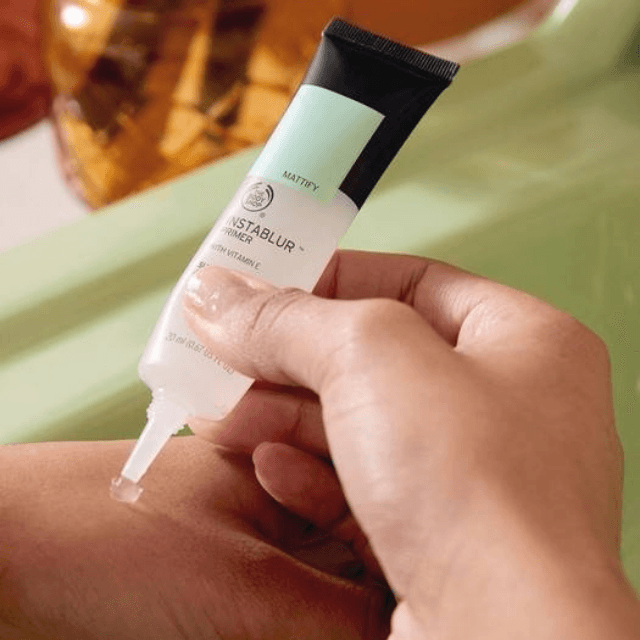 *Instablur Primer with vitamin E*