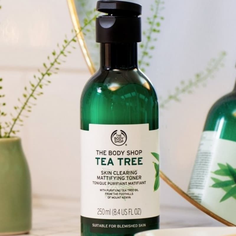 Tea Tree Skin Clearing Mattifying Toner