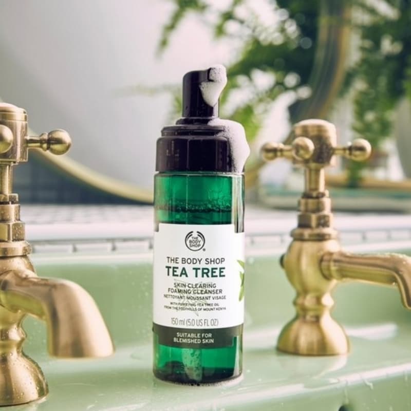Tea Tree Skin Clearing Foaming Cleanser